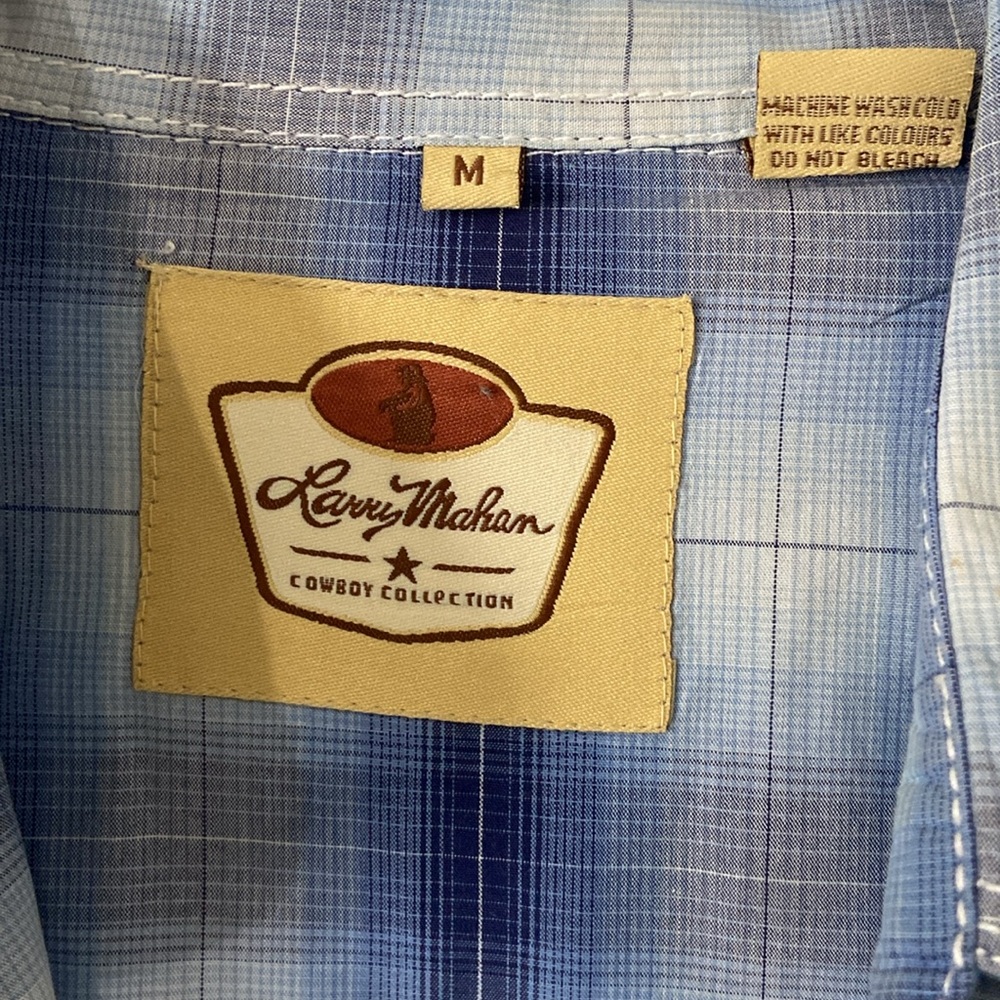 Men’s Pearl Snap Western Button up - Picture 2 of 3